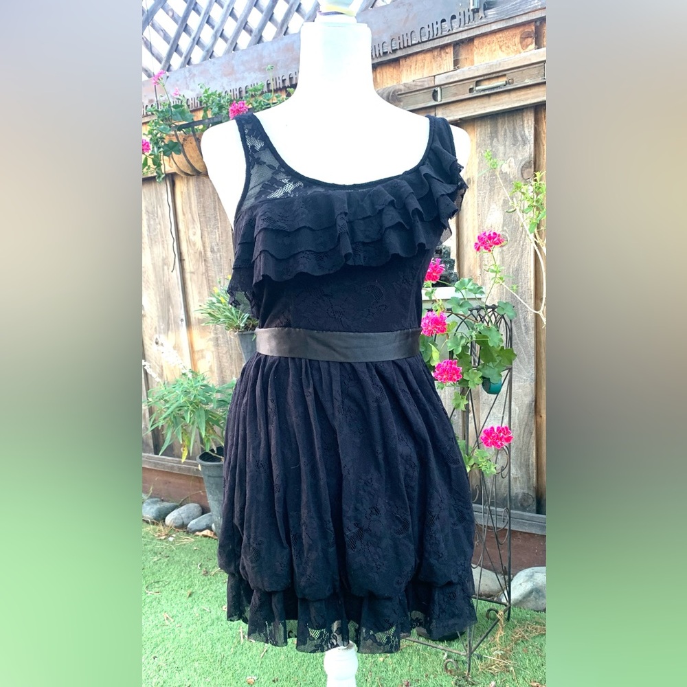 Mini dress bundle - Picture 2 of 8
